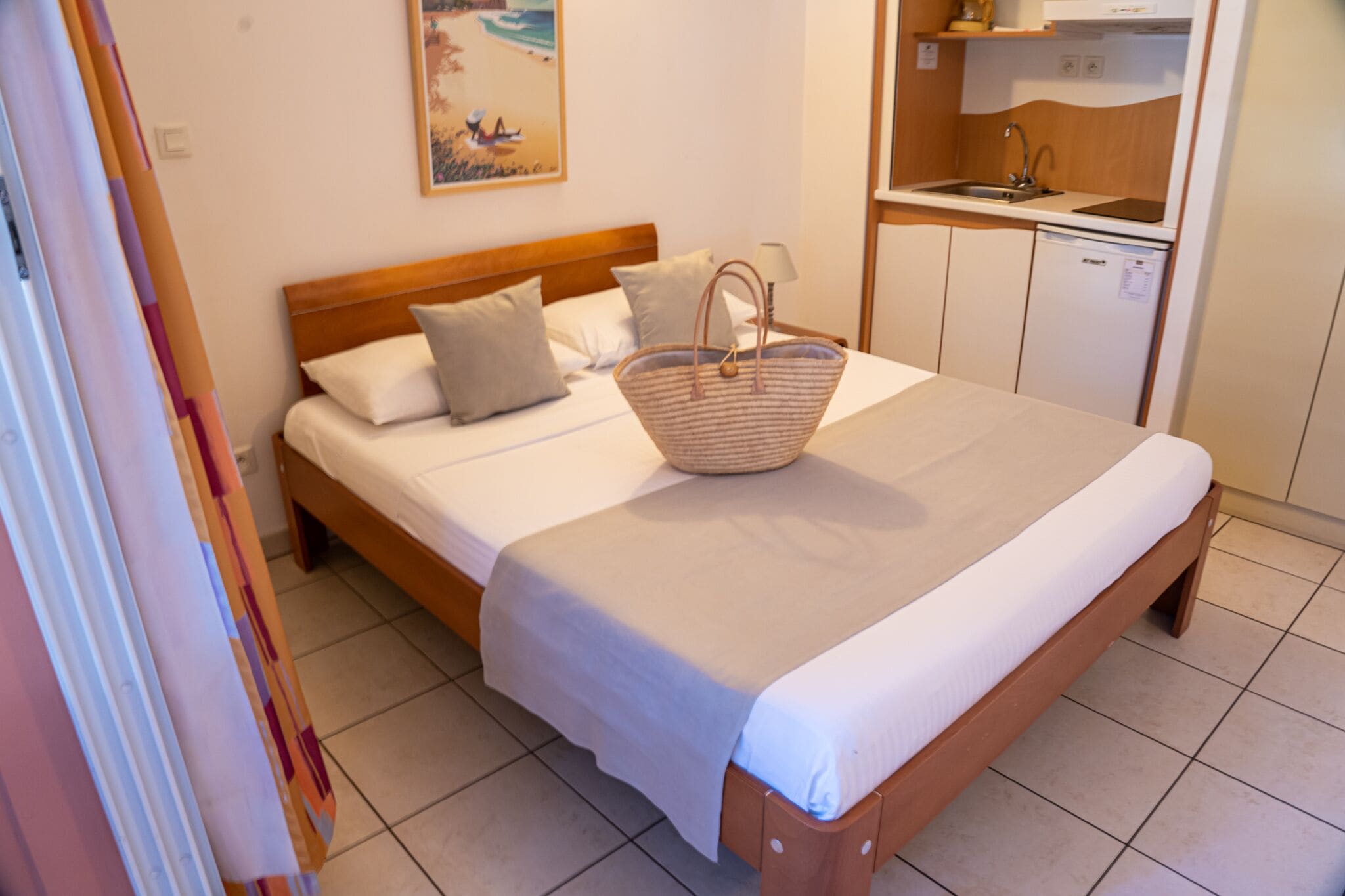 studio | premium bedding, tempur-pedic beds, minibar, in-room safe