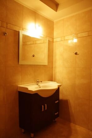 Bathroom - Sandy Suites (Chania)
