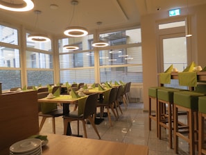 Daily buffet breakfast for a fee - Hotel Neuthor (Ulm)