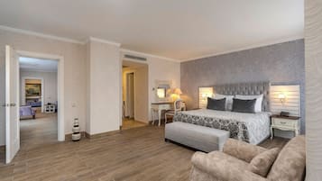 Amsterdam Luxury - 2 Bedroom | Free minibar, in-room safe, desk, free WiFi