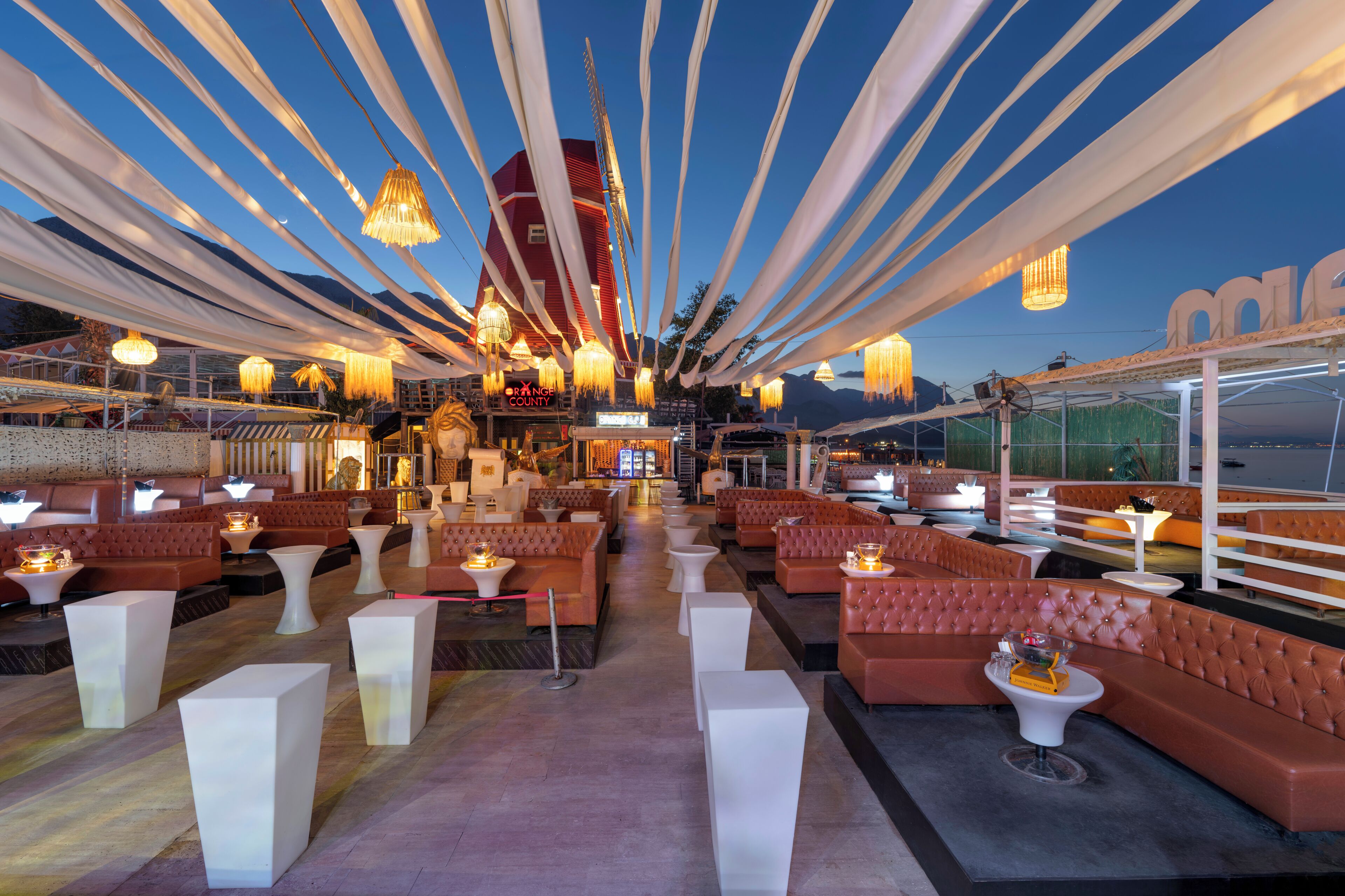 Bar (di hartanah)