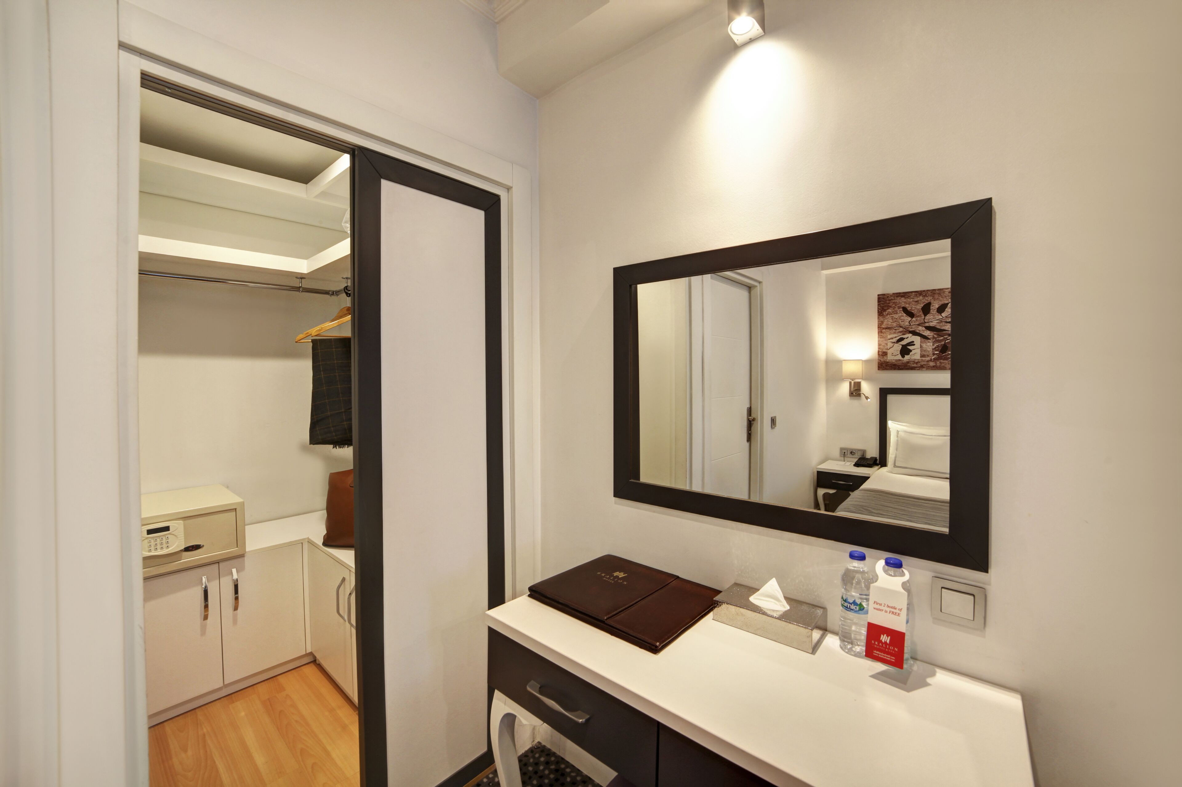 Photo - Skalion Hotel