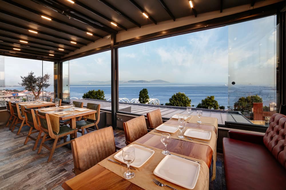 Skalion Hotel