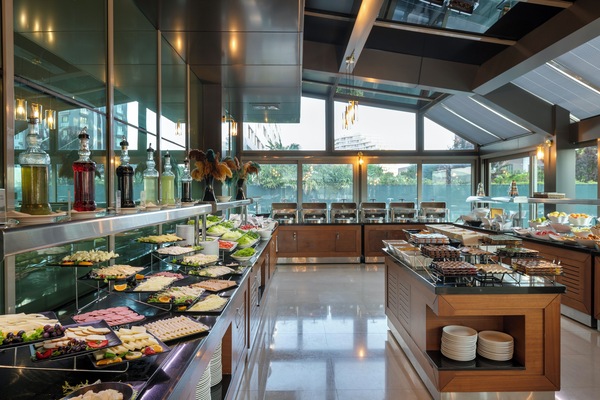 Daily buffet breakfast for a fee