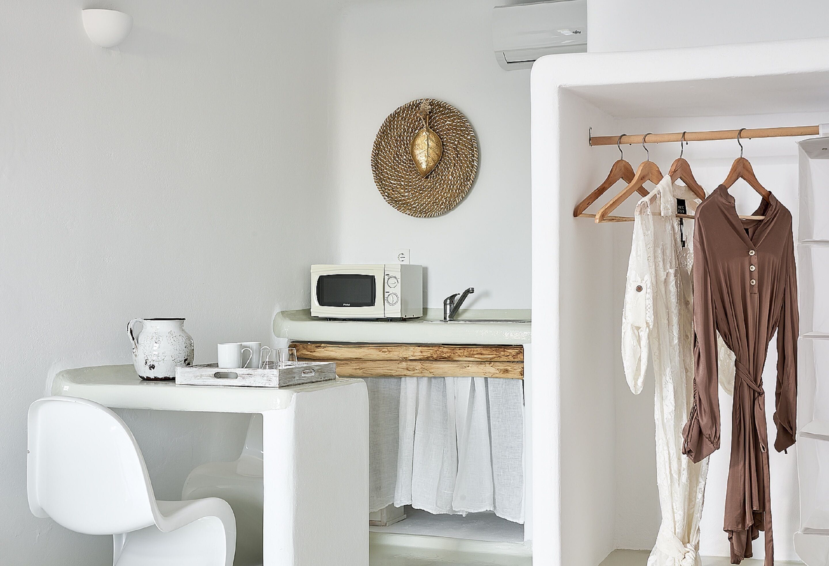 deluxe double room, garden view | in-room safe, soundproofing, bed sheets