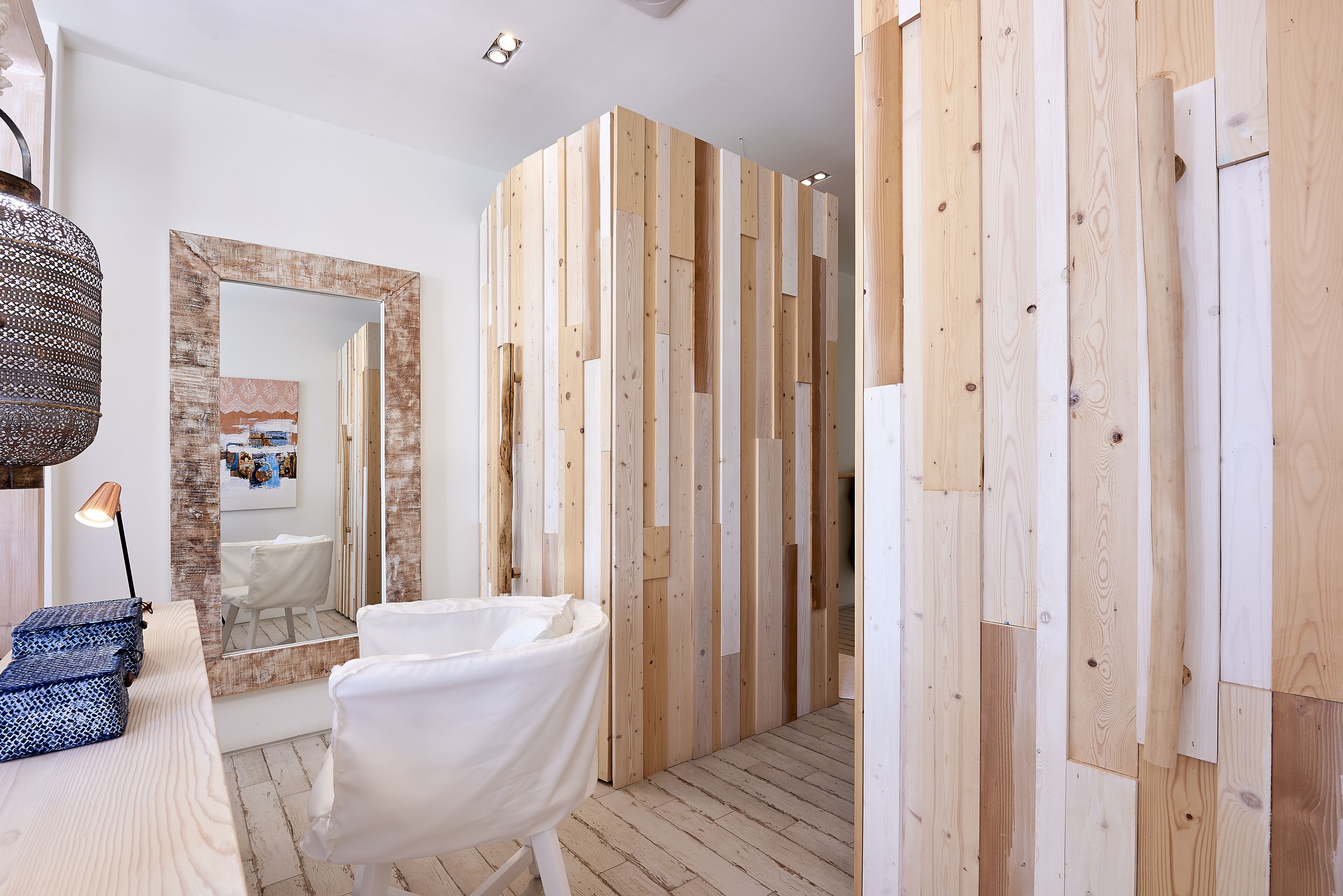 Superior Suite, Sea View | In-room safe, soundproofing, bed sheets