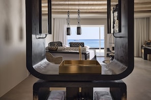 Suite Signature, bain à remous, vue mer | Salle de bain