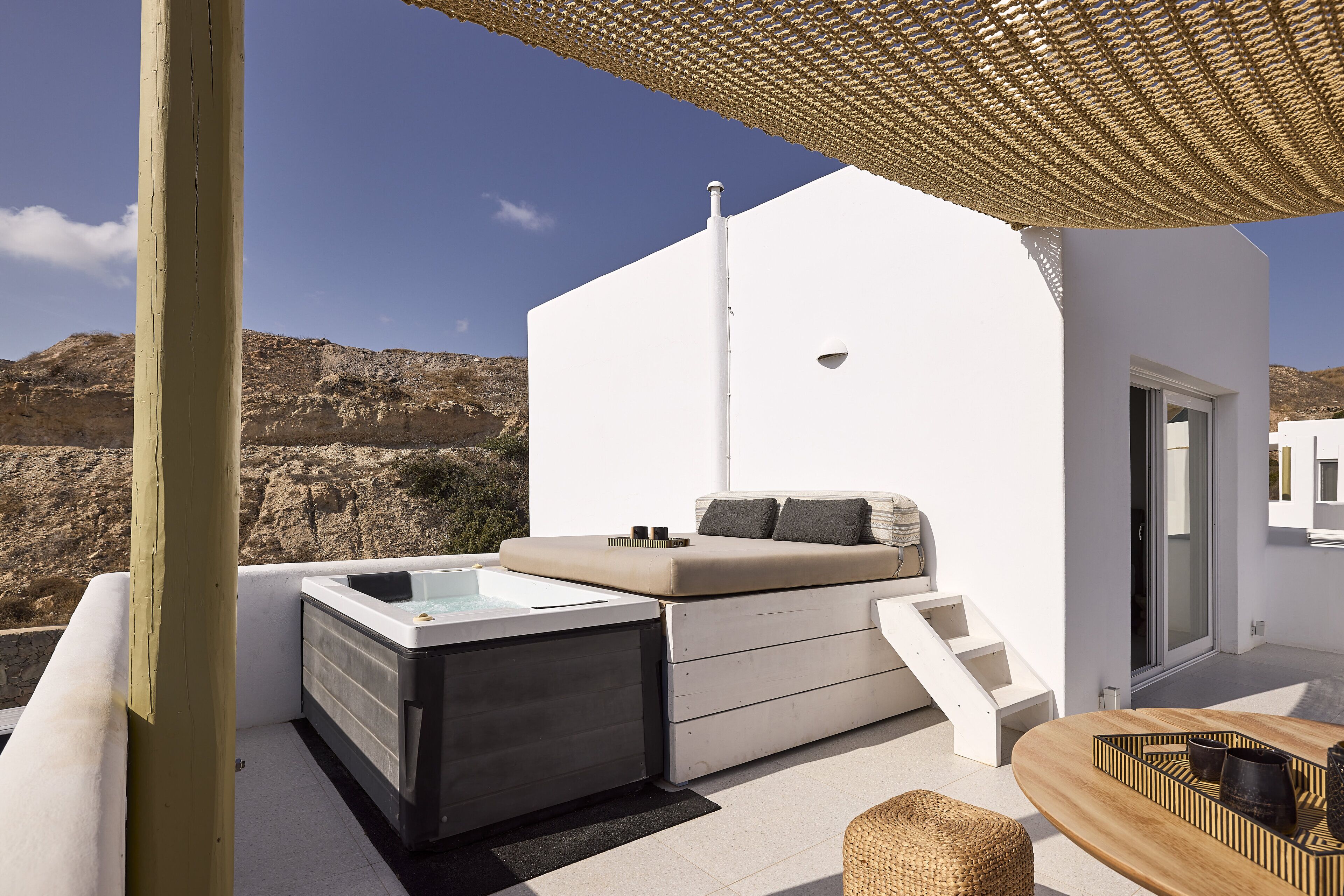 Deluxe Suite, Sea View | Terrace/patio