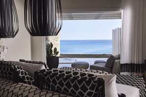 Signature Suite, Hot Tub, Sea View | Beach/ocean view
