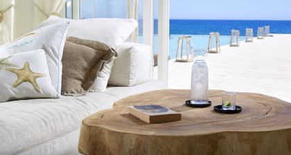 Artemis Seaside Resort