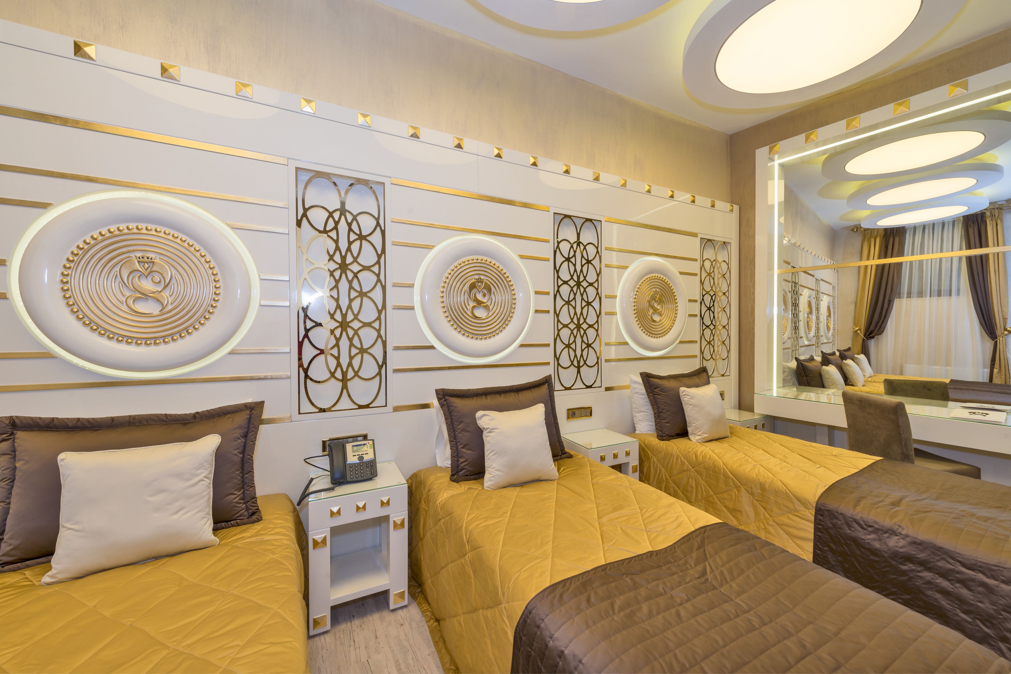 triple room (basement) | premium bedding, minibar, in-room safe, desk