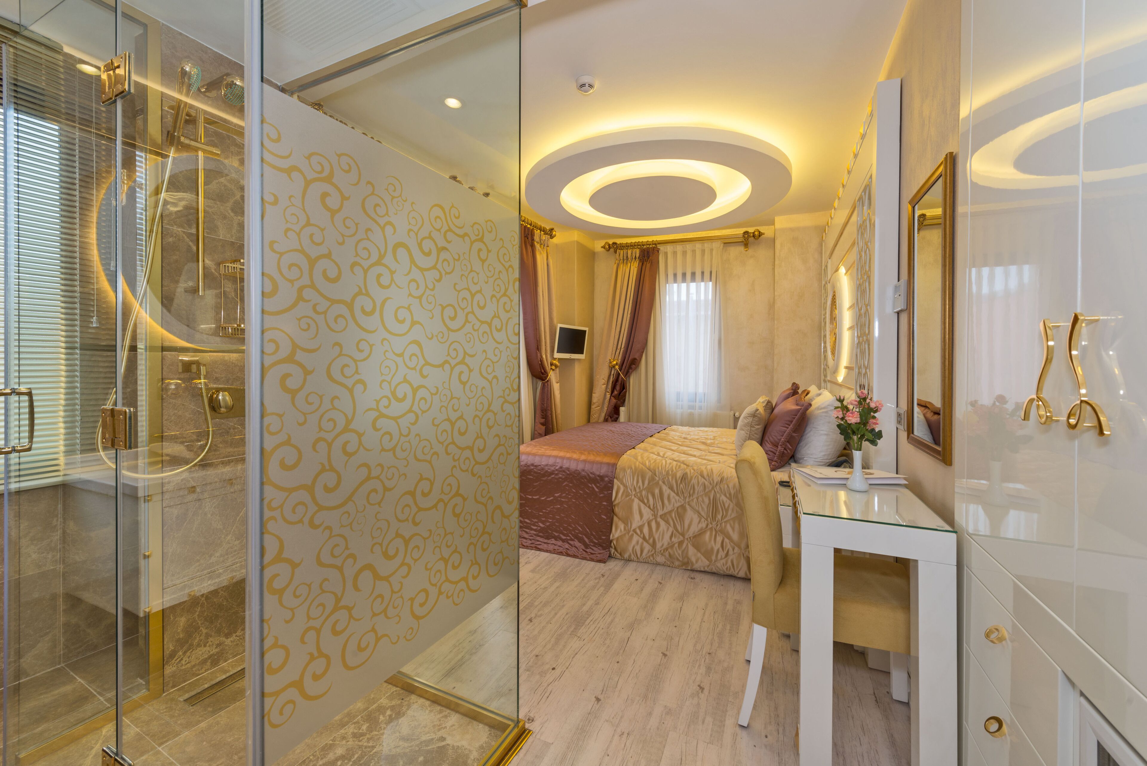 family double or twin room | premium bedding, minibar, in-room safe, desk