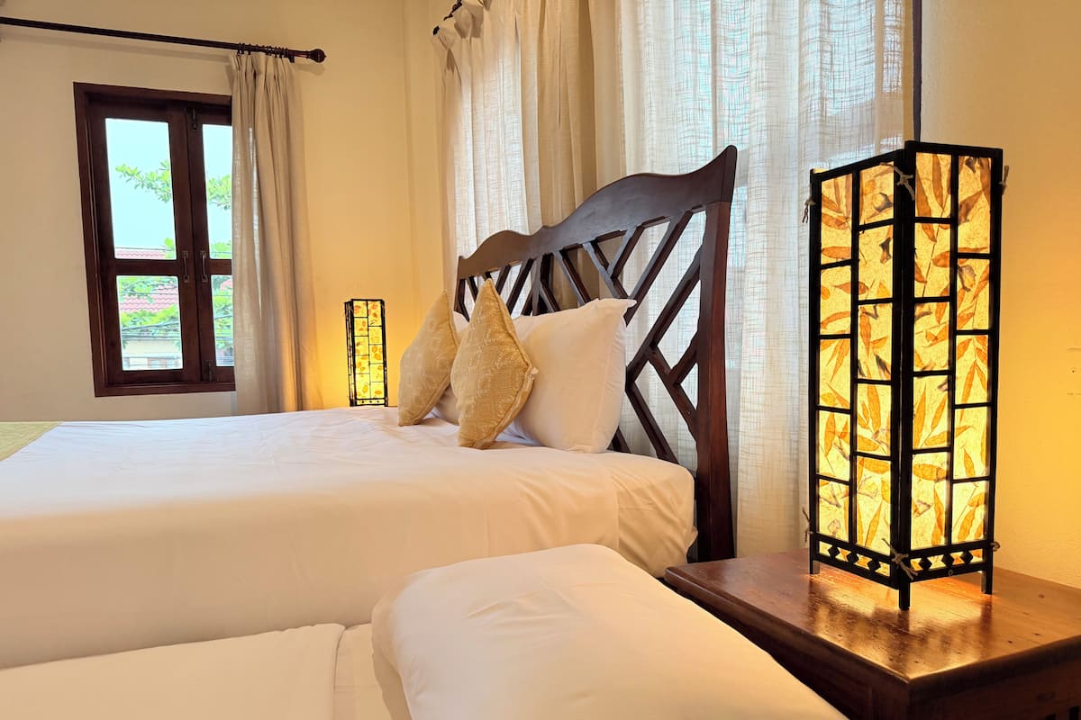 Grand Deluxe Family Room | Literie de qualité supérieure, minibar, coffres-forts dans les chambres