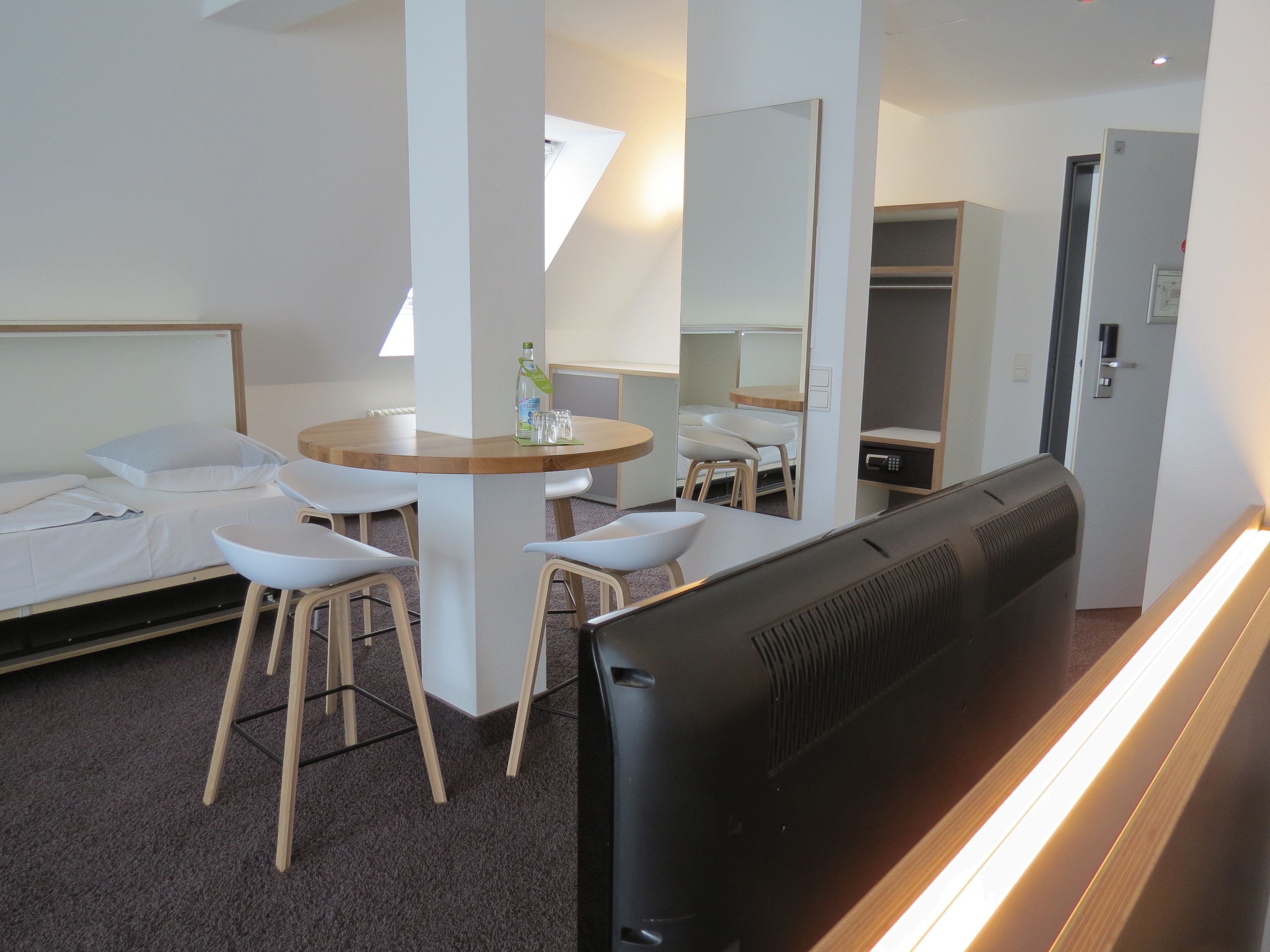 Comfort Suite, 2 Bedrooms | Premium bedding, pillowtop beds, in-room safe, desk