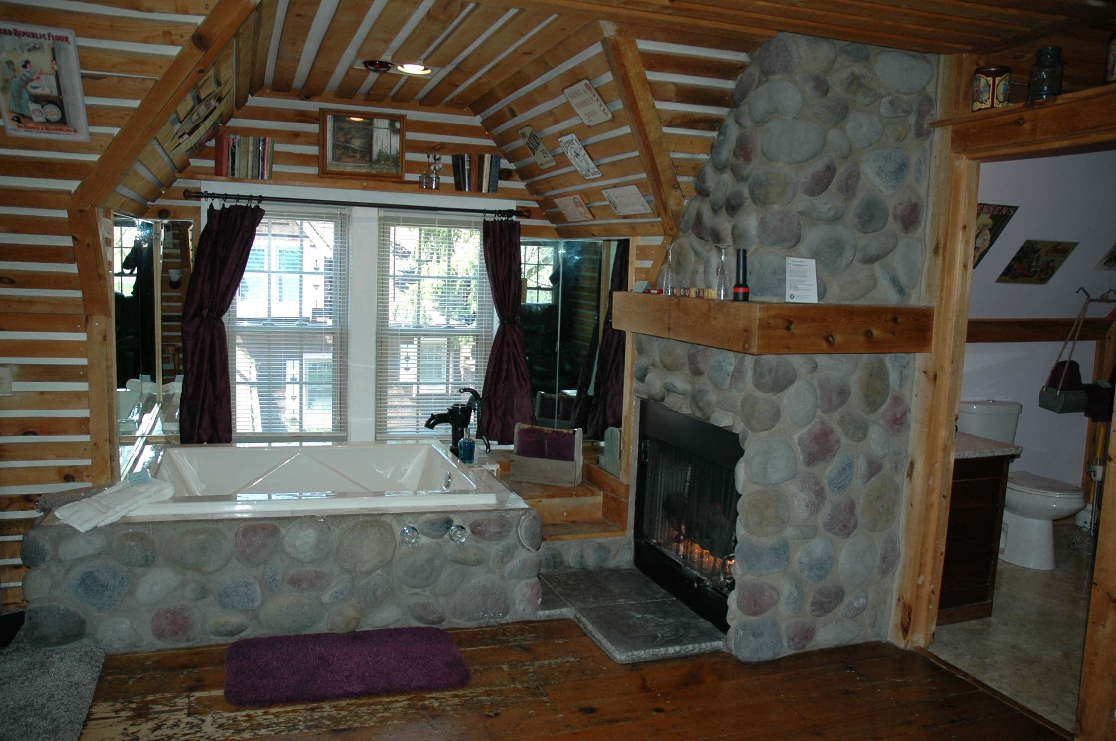 Suite (Lazy Cloud B&B) | Jetted tub