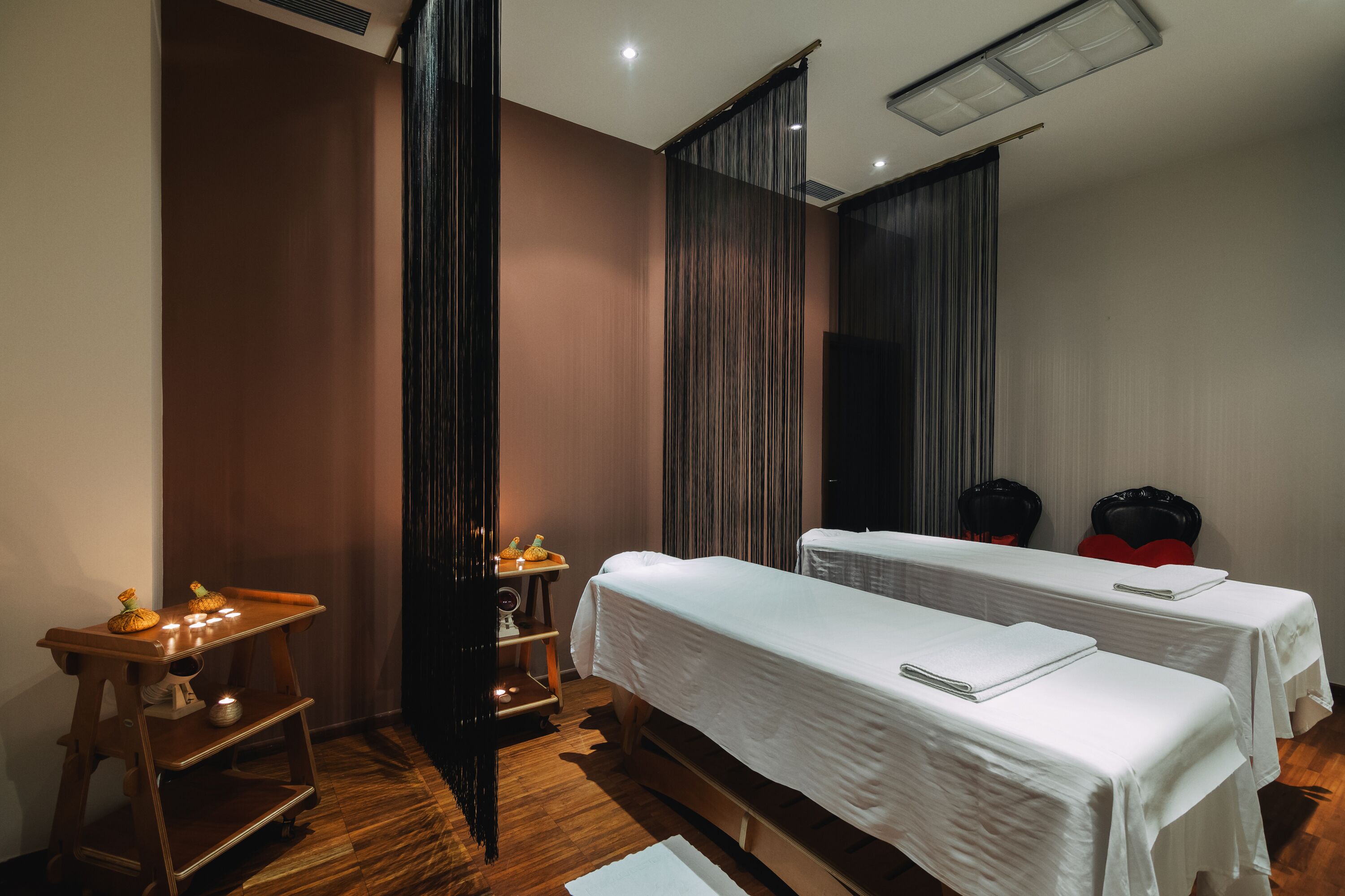 sauna, body treatments, hot stone massages, deep-tissue massages