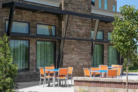 Exterior. Holiday Inn Express Moline - Quad Cities Area by IHG