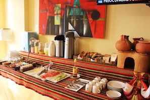 Free daily buffet breakfast 