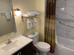 Deluxe Room, 2 Queen Beds | Bathroom | Free toiletries, hair dryer, towels