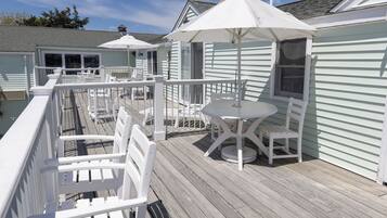 Quarto luxo, 1 cama King, vista para o porto | 1 quarto, roupas de cama antialérgicas, cofres nos quartos