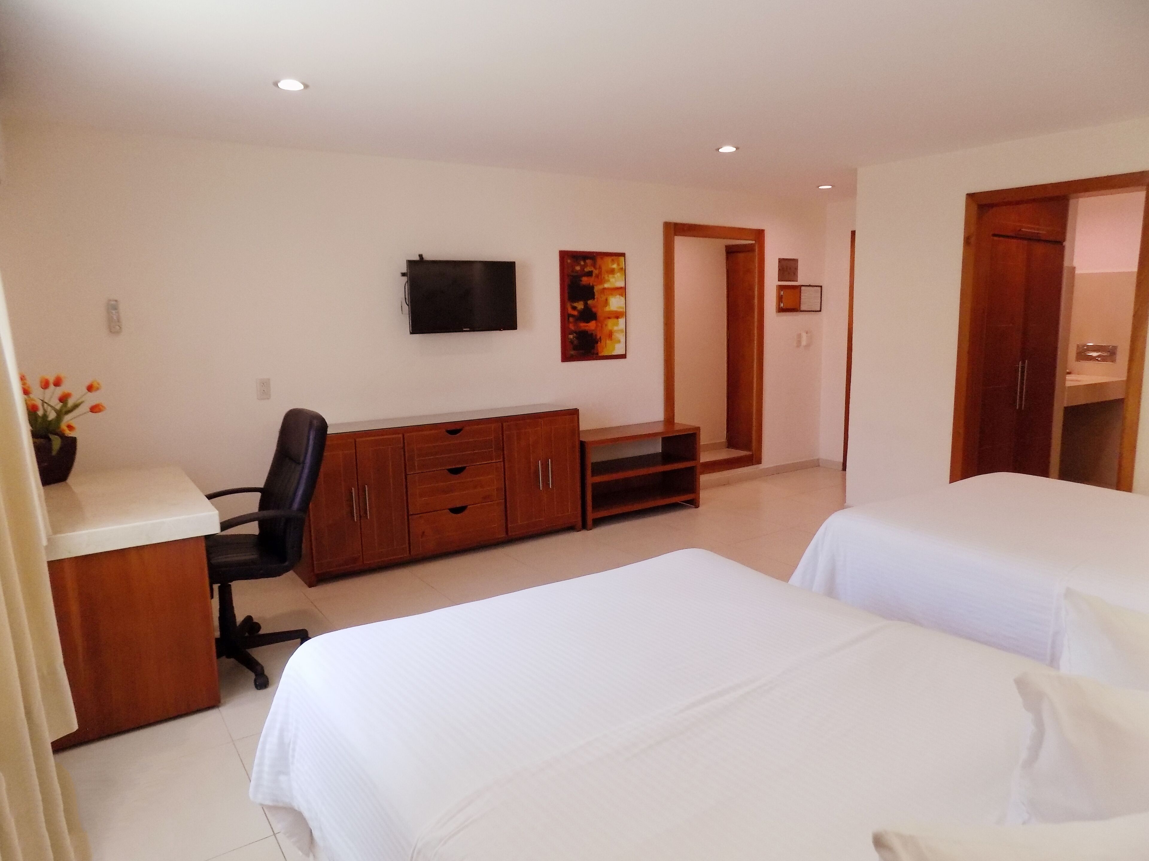 standard twin room | 1 bedroom, premium bedding, in-room safe, iron/ironing board