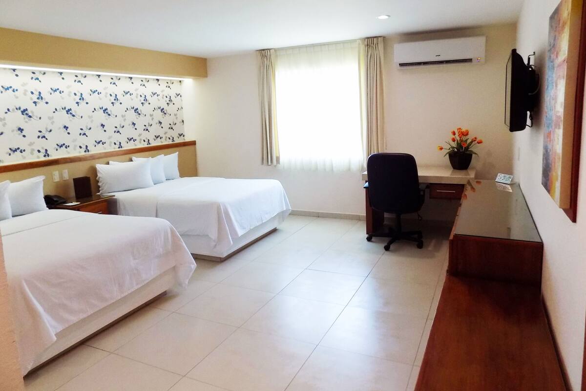 Standard Twin Room | Premium bedding, in-room safe, iron/ironing board, WiFi (free)