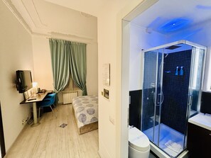 Biancheria da letto di alta qualità, minibar, una cassaforte in camera