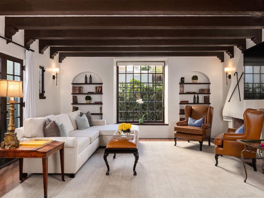 Premium bedding, down duvets, minibar, in-room safe