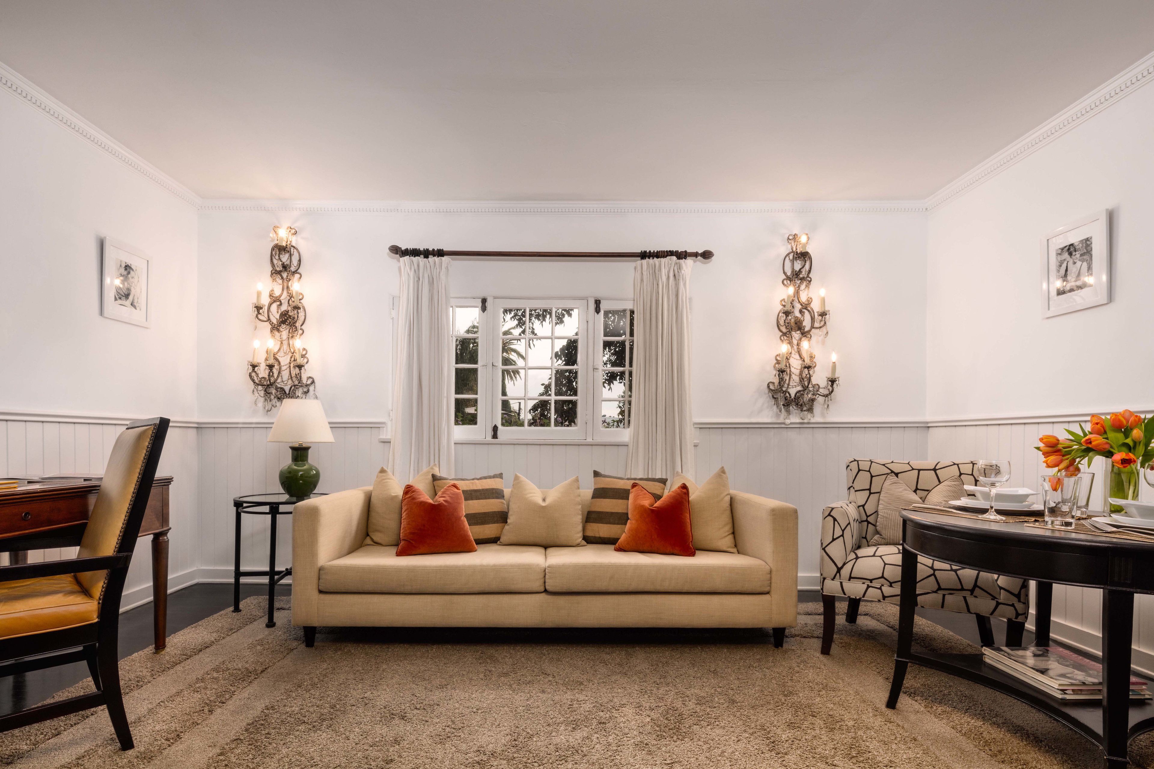 2 bedrooms, premium bedding, down duvets, minibar