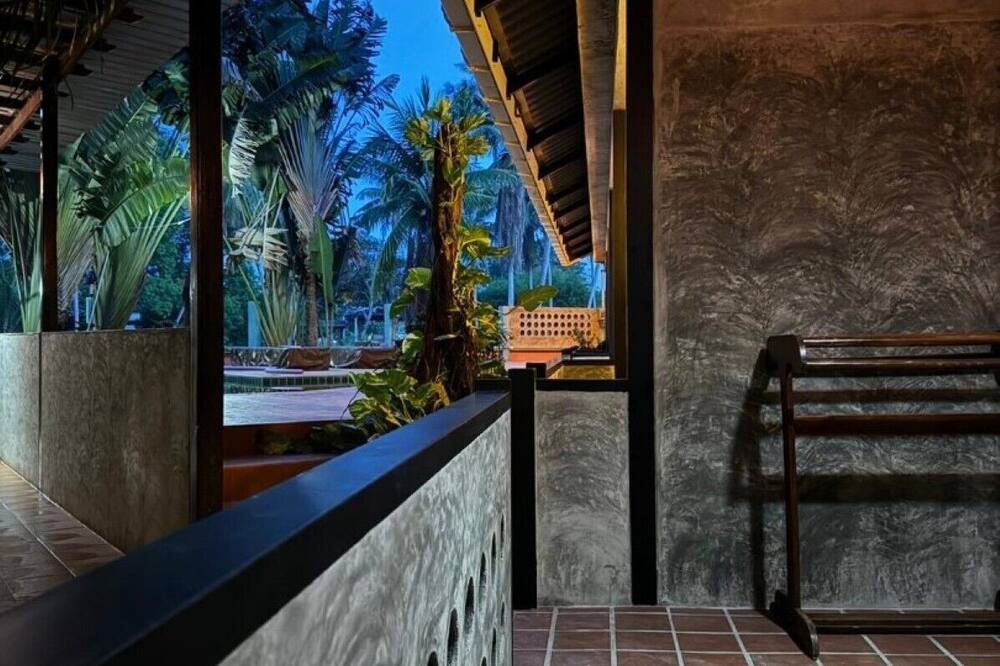 Araya Boutique Hotel