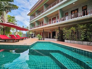 Mặt tiền nơi lưu trú