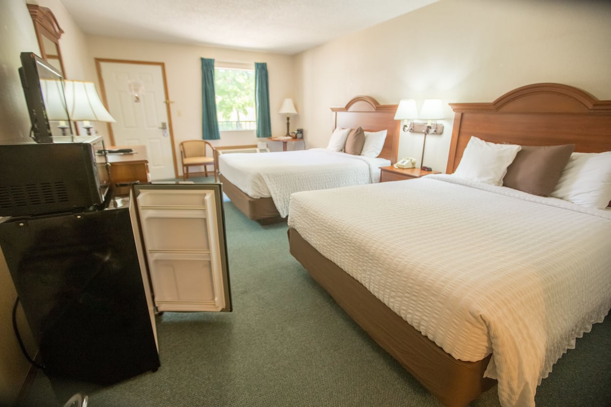 1 bedroom, desk, soundproofing, free WiFi