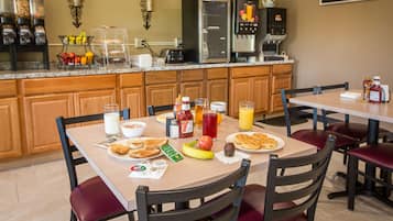 Free daily continental breakfast