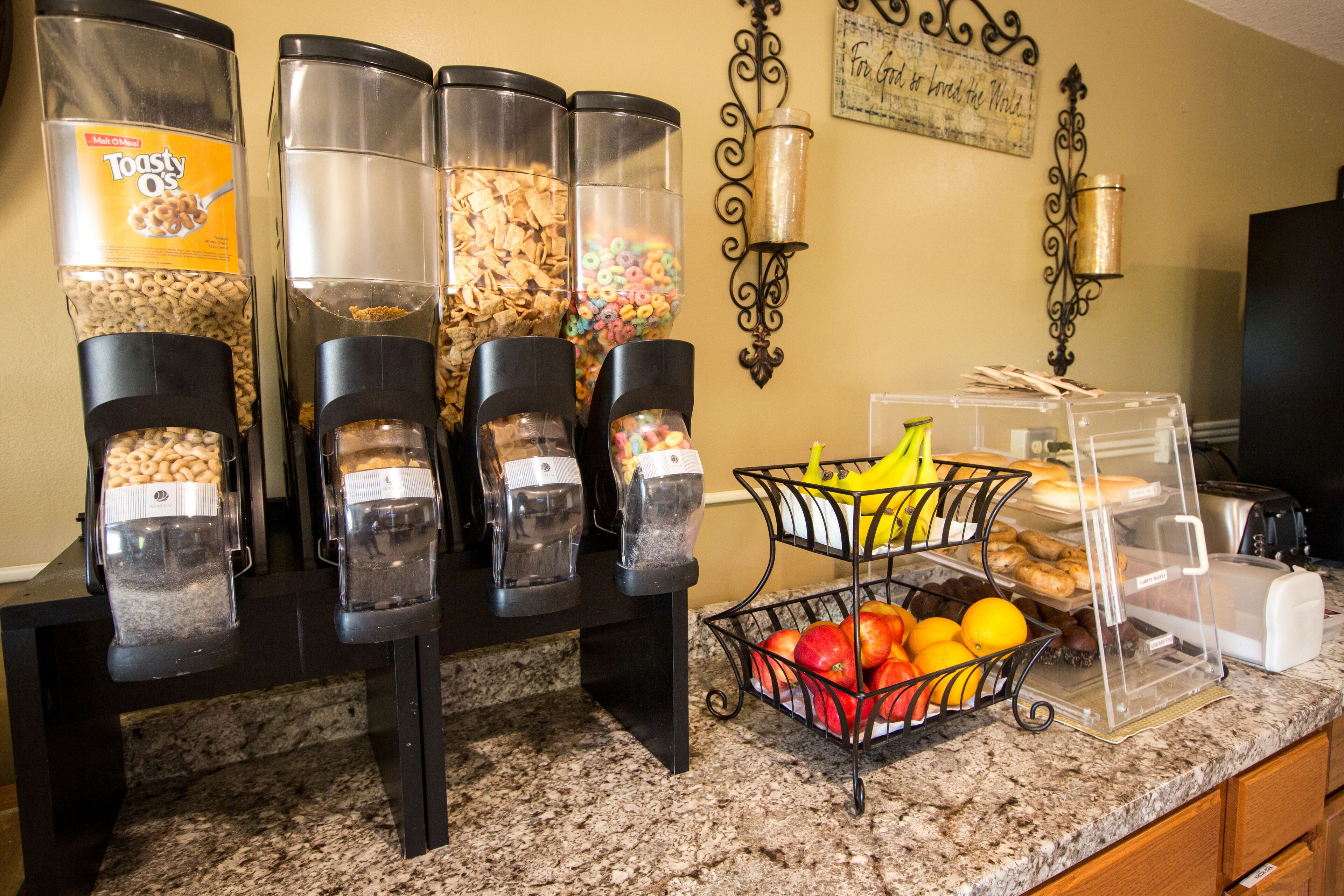 free daily continental breakfast