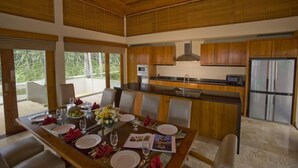 Unclassified image, 2 of 14, button - Ayundra Villa (Koh Samui)