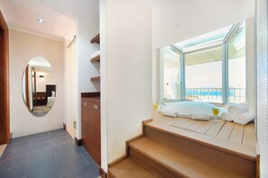 Deluxe Suite, Jetted Tub | Premium bedding, free minibar items, in-room safe, desk - Magna Manastir Hotel (Bodrum)