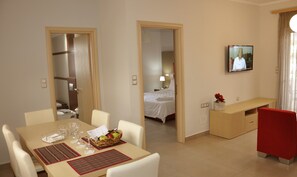 تلفزيون بشاشة مسطحة