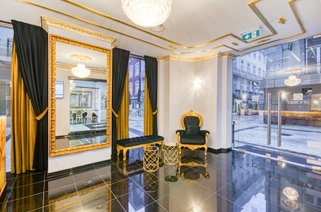 Reception. Hotel LX Rossio