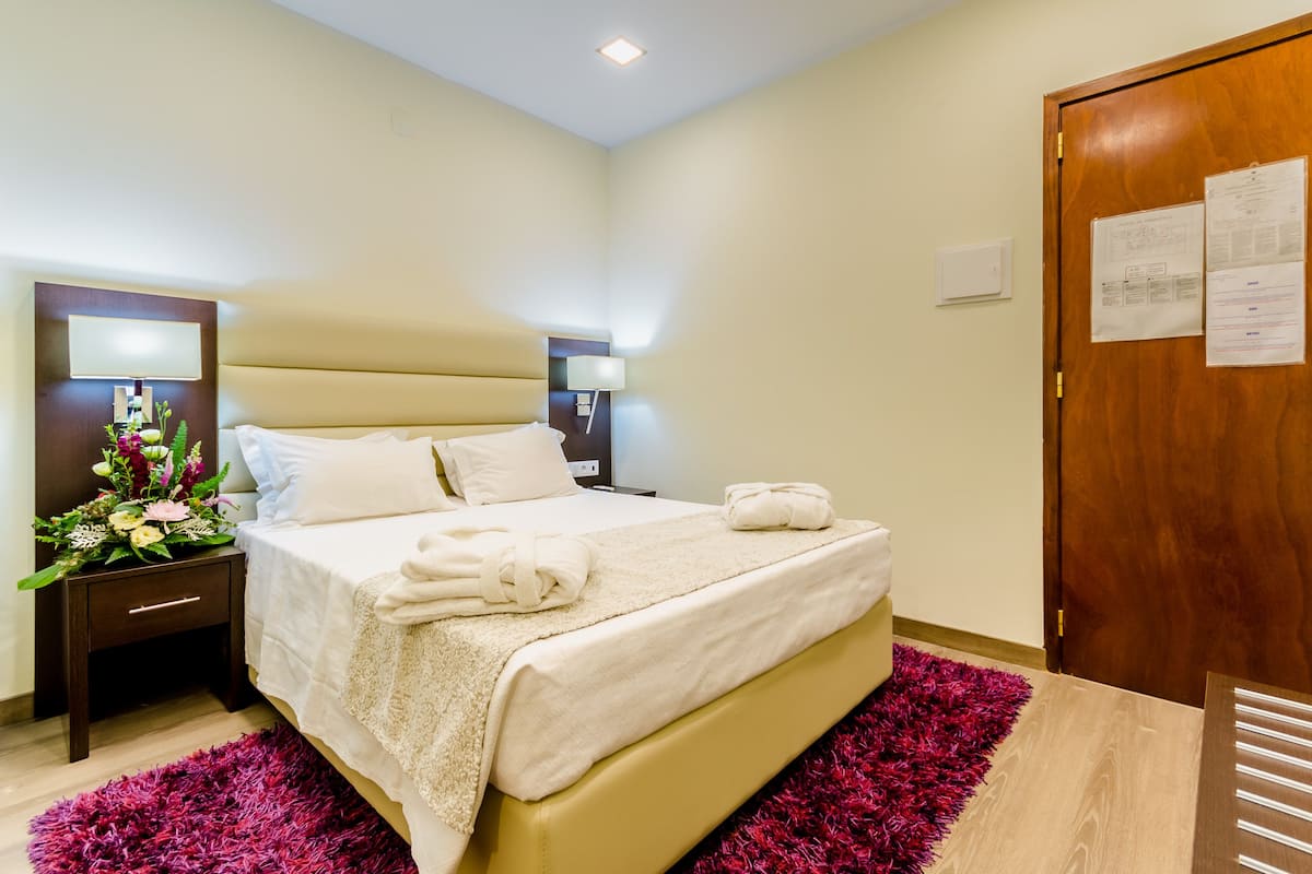 Chambre Simple | Chambres insonorisées, draps fournis