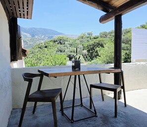 Apartment - Mountain View and hot tub | Terrace/patio