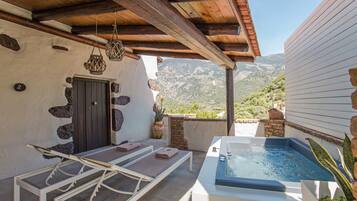 Apartment, Terrace, Mountain View (Private) | Mountain view