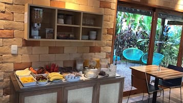 Desayuno buffet incluido todos los días