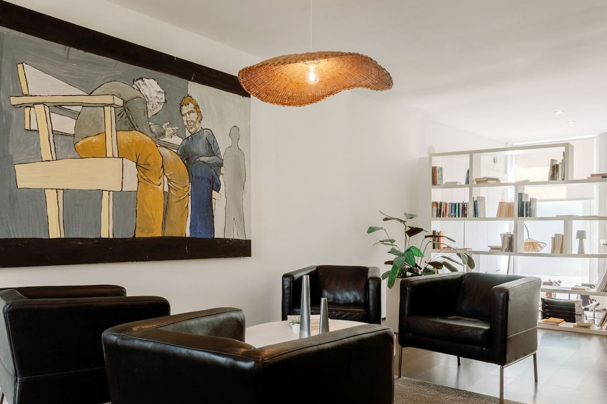 Een flatscreentelevisie