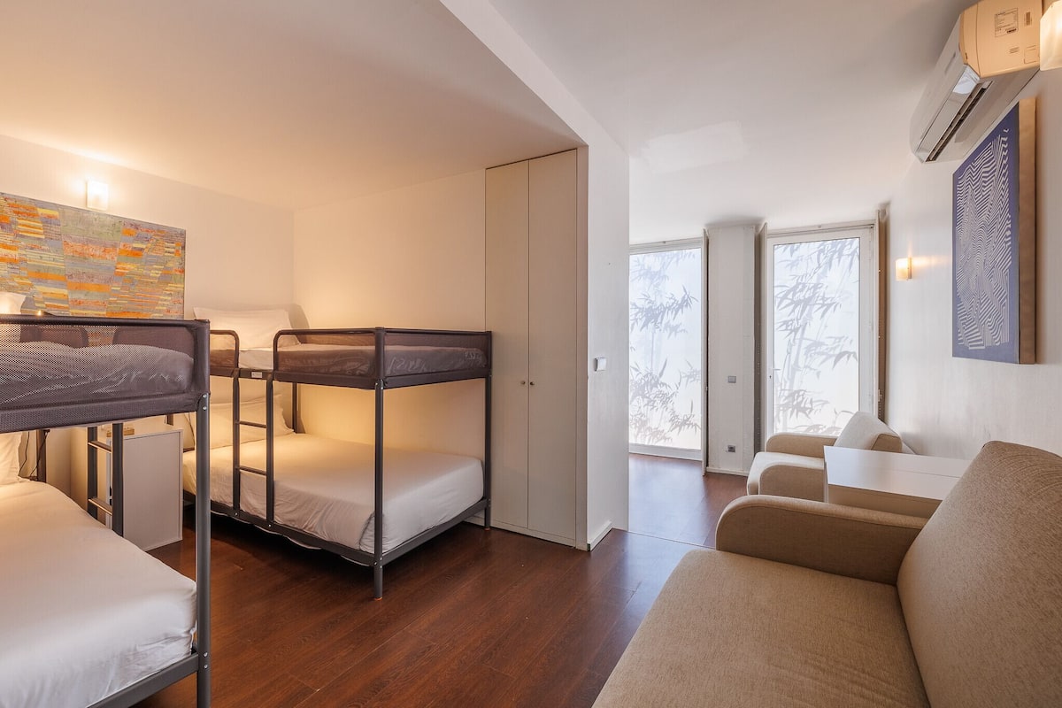 In-room safe, soundproofing, iron/ironing board, free rollaway beds