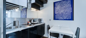 Olala Fine Arts Studios