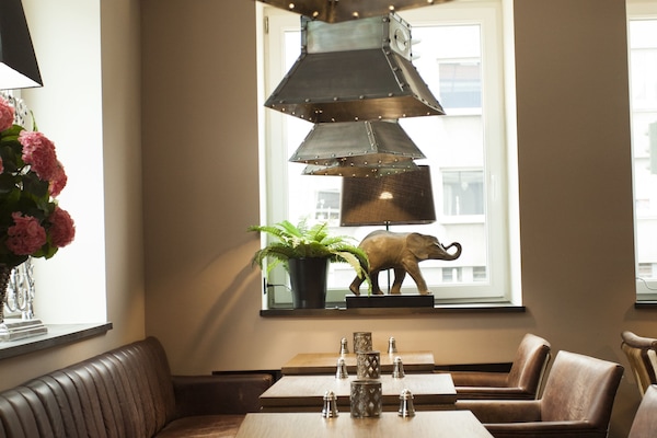 Daily buffet breakfast (EUR 17.5 per person)