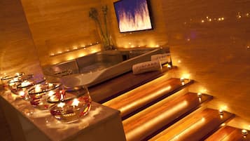 Salas de tratamientos para parejas, sauna, bañera de hidromasaje