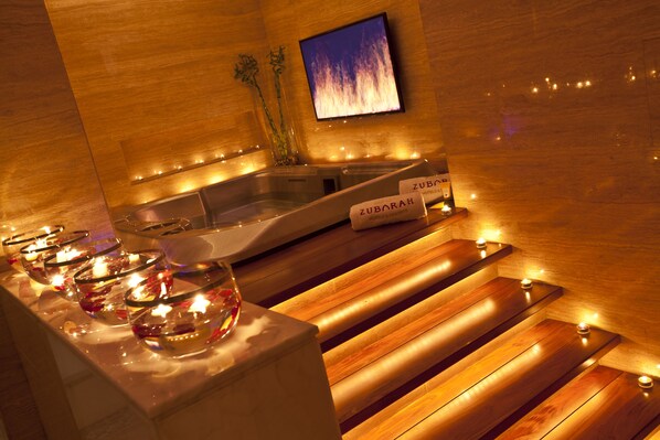 Couples treatment room(s), sauna, hot tub, steam room, body treatments - Zubarah Hotel (Doha)