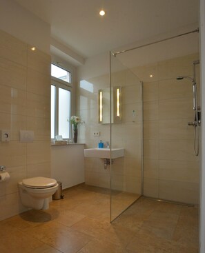 Free toiletries, hair dryer, towels