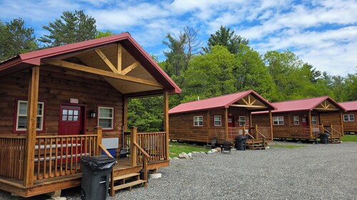 Abbot Trailside Lodging